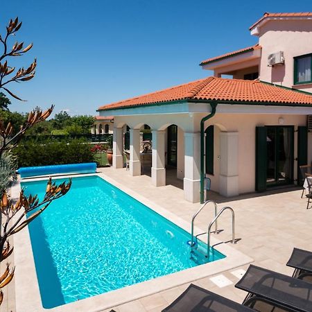 Villa Luciana, Buje Exterior foto