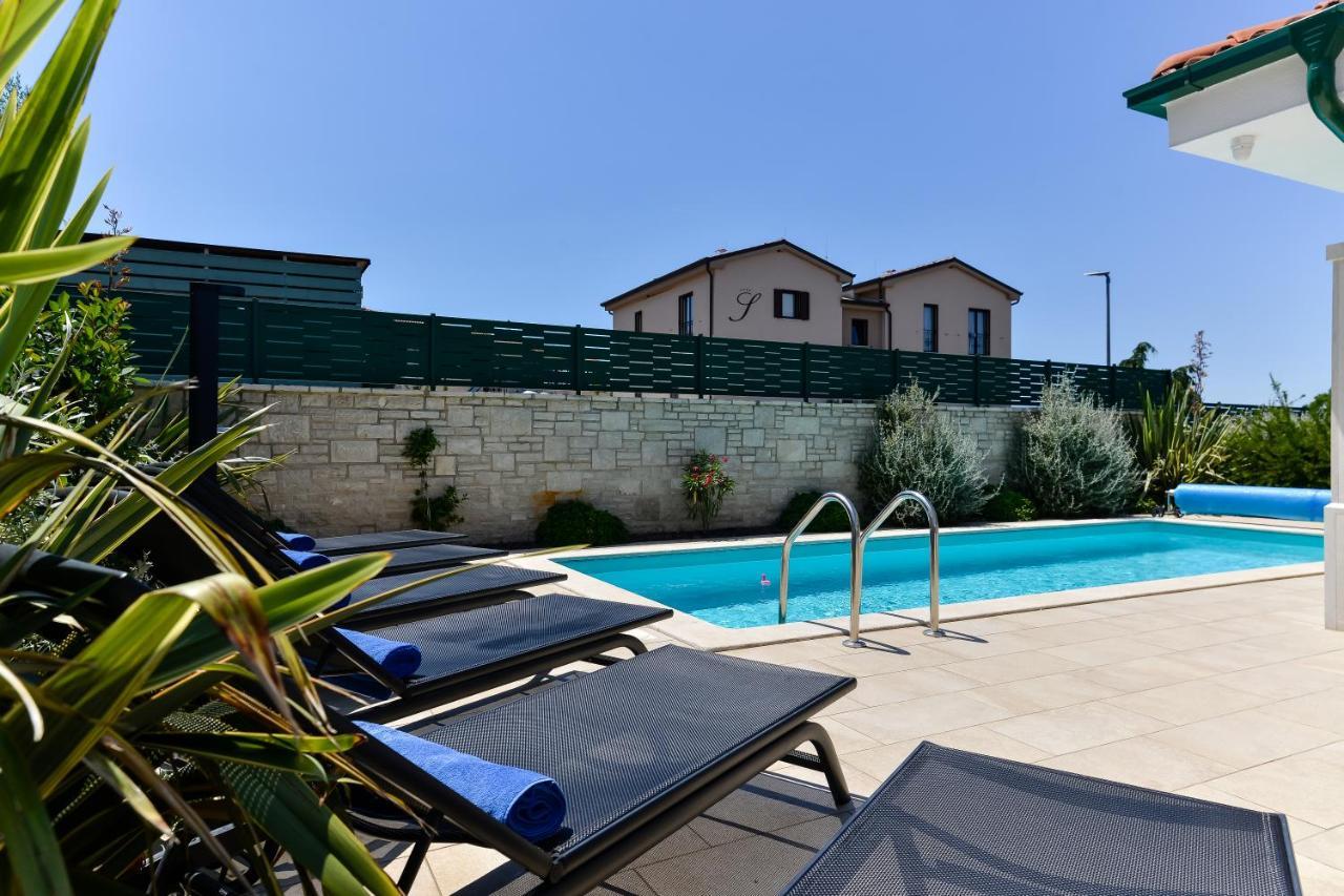 Villa Luciana, Buje Exterior foto